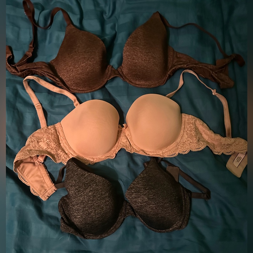 Bundle of bras